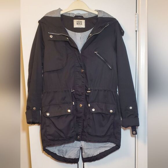 Small Vero Moda Black Utility Jacket with Hood Primula Parka High-low - Picture 1 of 12